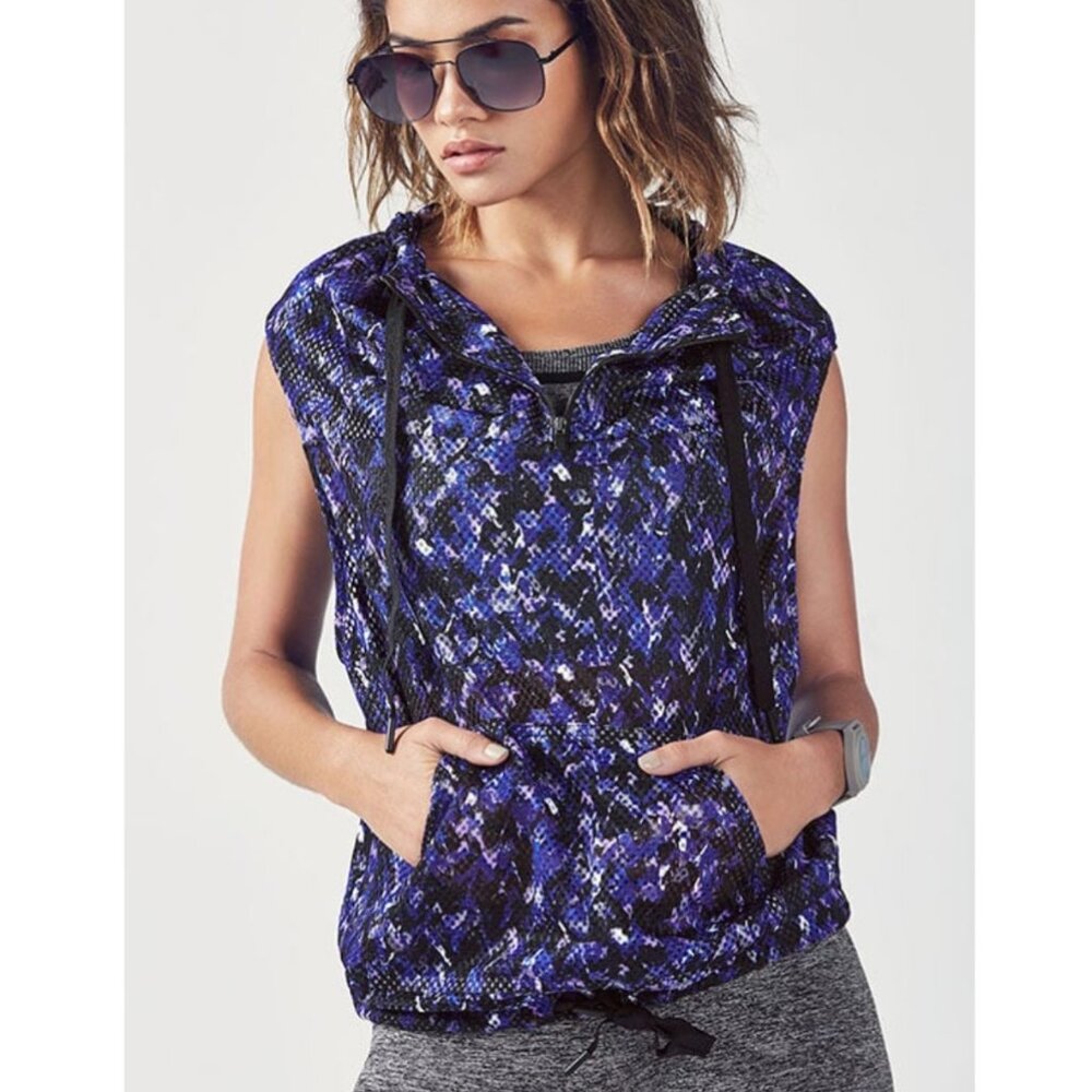 NWT Fabletics x Demi Lovato Damara Vest XS (2-4) black blue purple camo